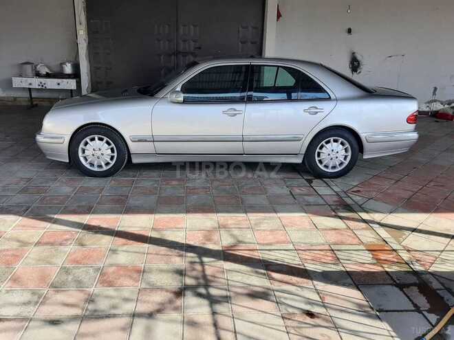 Mercedes E 240 2000, 159,085 km - 2.4 l - Bakı