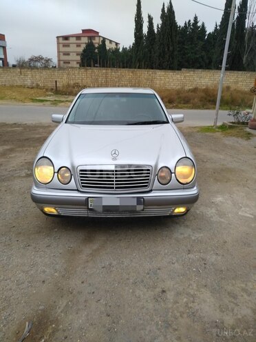 Mercedes E 220 1998, 520,000 km - 2.2 l - Bakı