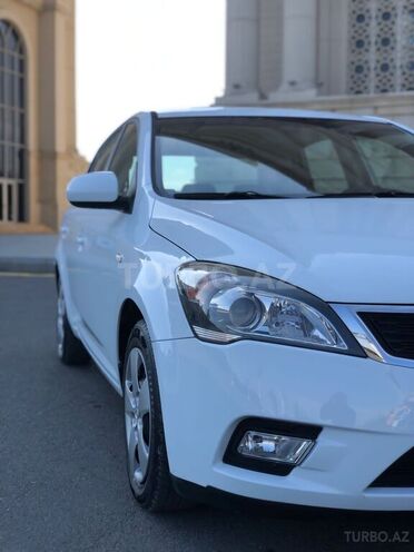Kia Ceed 2010, 114,806 km - 1.4 l - Gəncə