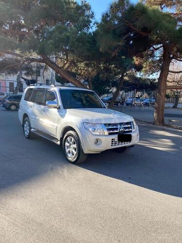 Mitsubishi Pajero 2014, 104,500 km - 3.0 l - Bakı