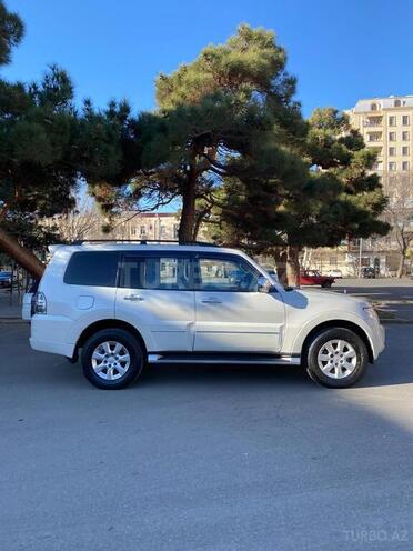 Mitsubishi Pajero 2014, 104,500 km - 3.0 l - Bakı