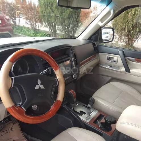 Mitsubishi Pajero 2008, 177,200 km - 3.0 л - Bakı