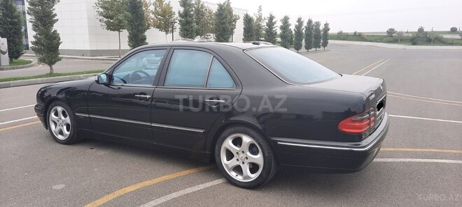 Mercedes E 240 2001, 353,333 km - 2.4 l - Şirvan