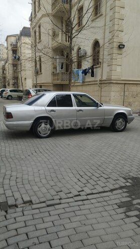 Mercedes E 220 1994, 396,854 km - 2.2 l - Bakı