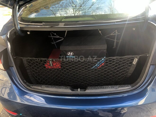 Hyundai Elantra 2015, 91,733 km - 1.8 л - Bakı