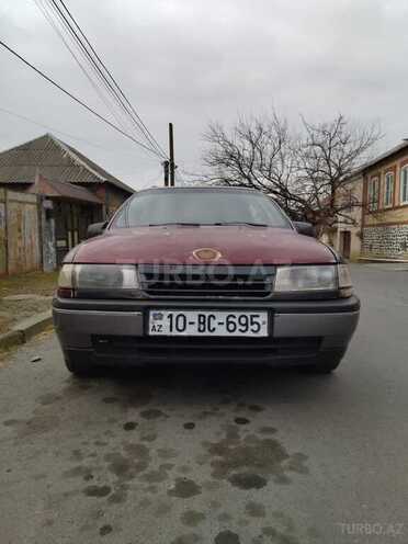 Opel Vectra 1992, 250,000 km - 2.0 л - Zaqatala