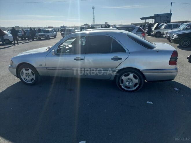 Mercedes C 200 1994, 270,000 km - 2.0 l - Masallı