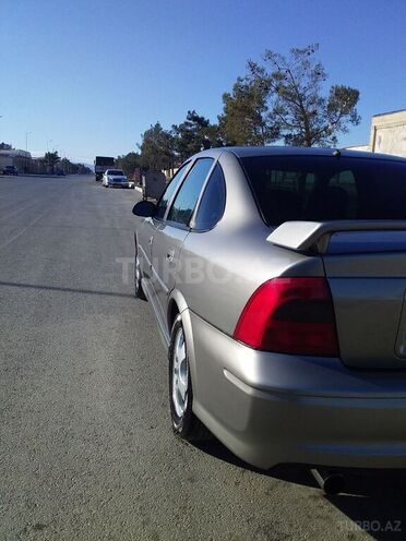 Opel Vectra 1999, 327,200 km - 1.8 l - Sumqayıt