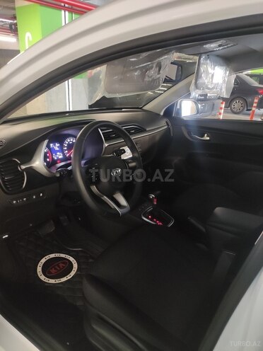 Kia Rio X-Line 2021, 8,800 km - 1.4 л - Bakı