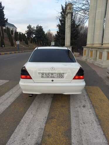 Mercedes C 180 1997, 200,000 km - 1.8 l - Tovuz