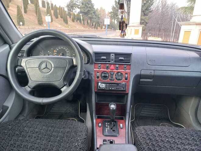 Mercedes C 180 1997, 200,000 km - 1.8 l - Tovuz