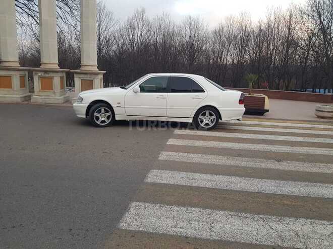 Mercedes C 180 1997, 200,000 km - 1.8 l - Tovuz