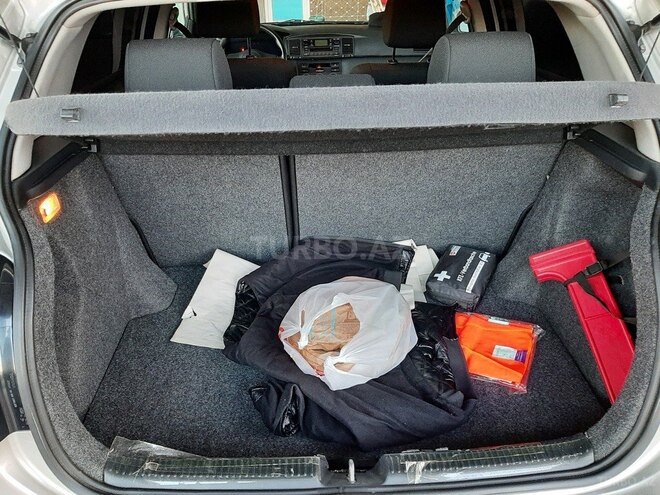 Toyota Corolla 2006, 175,000 km - 1.4 l - Goranboy