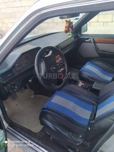 Mercedes E 220 1994, 300,000 km - 2.2 l - Ağdaş