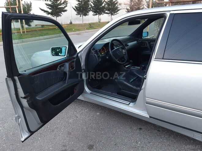 Mercedes E 280 1997, 437,000 km - 2.8 l - Bakı