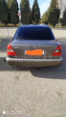 Mercedes C 220 1993, 212,000 km - 2.2 l - Gəncə