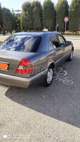 Mercedes C 220 1993, 212,000 km - 2.2 l - Gəncə