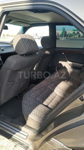 Mercedes C 220 1993, 212,000 km - 2.2 l - Gəncə