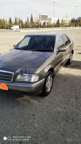 Mercedes C 220 1993, 212,000 km - 2.2 l - Gəncə