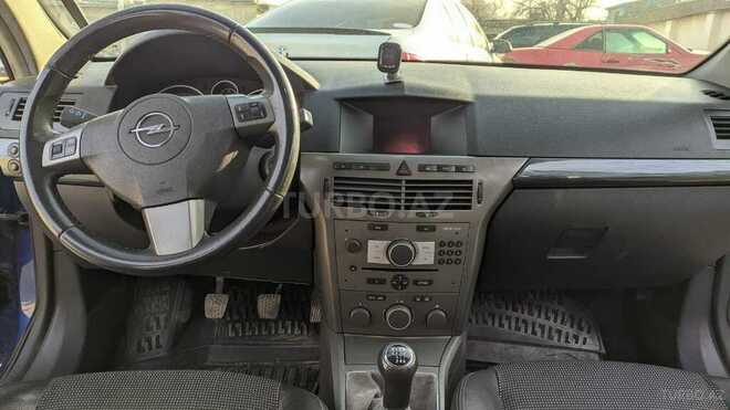 Opel Astra 2005, 169,000 km - 2.0 л - Bakı