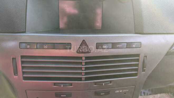 Opel Astra 2005, 169,000 km - 2.0 л - Bakı