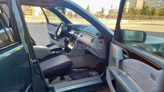 Mercedes E 230 1996, 364,000 km - 2.3 l - Bakı