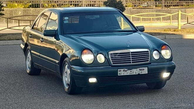 Mercedes E 230 1996, 364,000 km - 2.3 l - Bakı