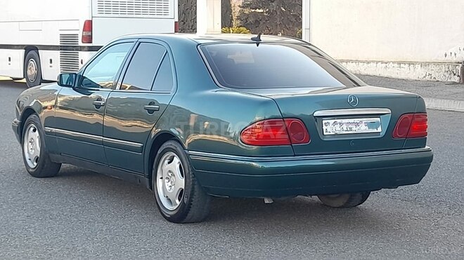 Mercedes E 230 1996, 364,000 km - 2.3 l - Bakı
