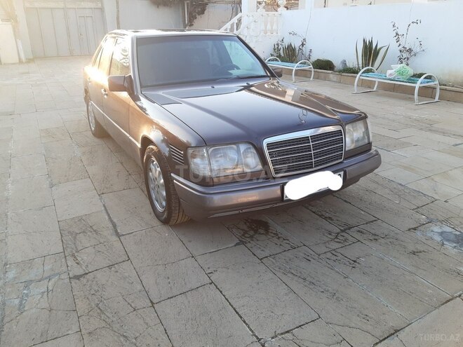 Mercedes E 250 1994, 300,000 km - 2.5 l - Bakı