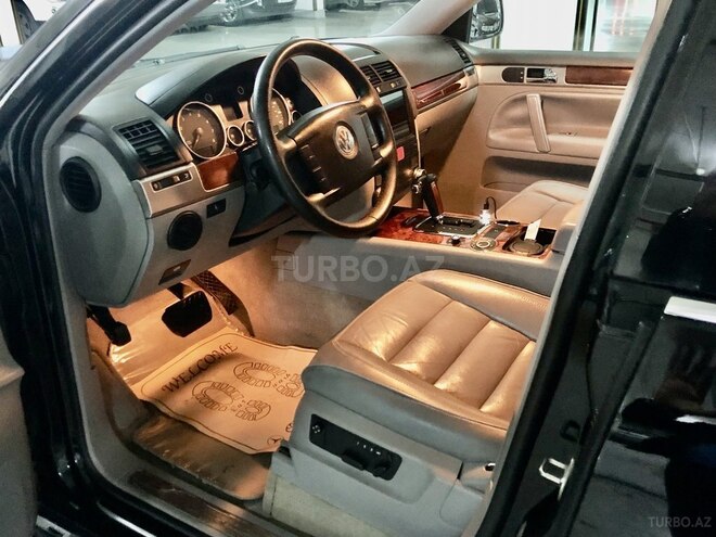 Volkswagen Touareg 2004, 167,900 km - 3.2 л - Bakı