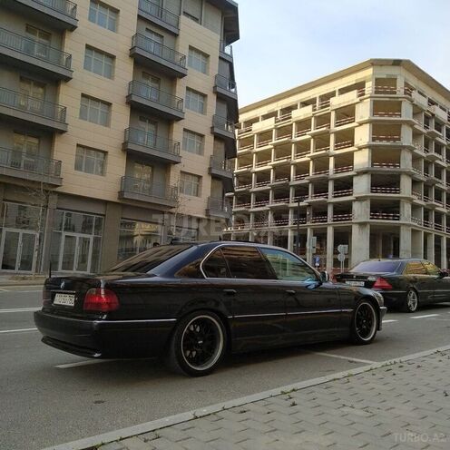 BMW 728 2000, 270,000 km - 2.8 l - Bakı