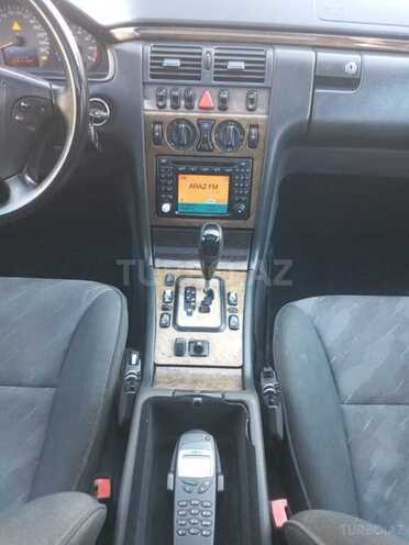 Mercedes E 280 2001, 365,000 km - 2.8 l - Bakı
