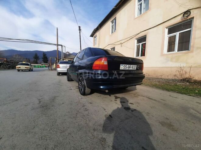 Opel Astra 1994, 390,000 km - 1.6 л - Zaqatala