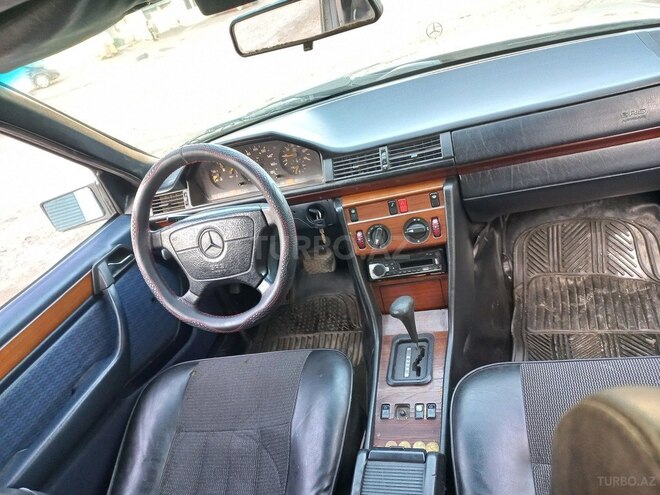 Mercedes E 200 1995, 483,000 km - 2.0 л - Sumqayıt