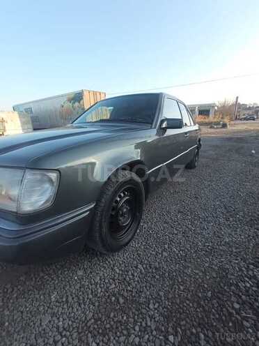 Mercedes E 200 1995, 483,000 km - 2.0 л - Sumqayıt