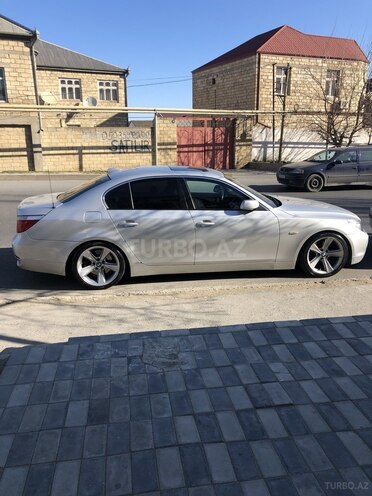 BMW 520 2006, 300,000 km - 2.0 l - Sumqayıt