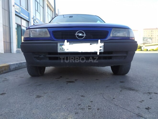 Opel Astra 1995, 280,000 km - 1.6 l - Bakı
