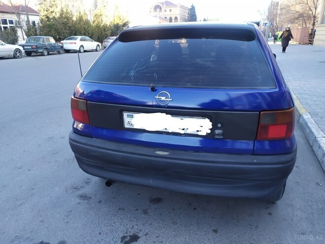 Opel Astra 1995, 280,000 km - 1.6 l - Bakı