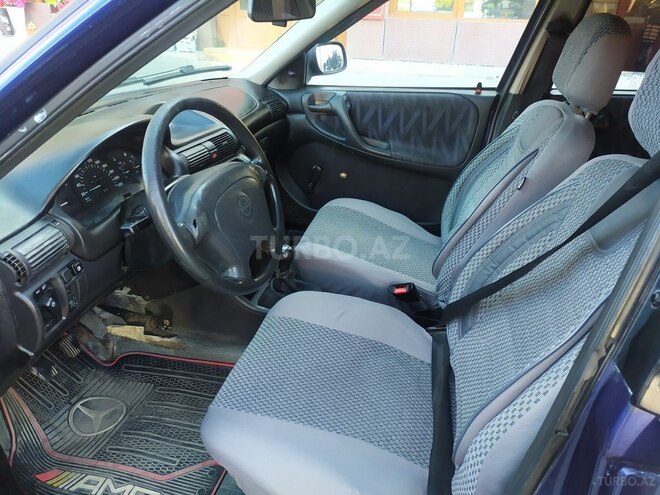 Opel Astra 1995, 280,000 km - 1.6 l - Bakı