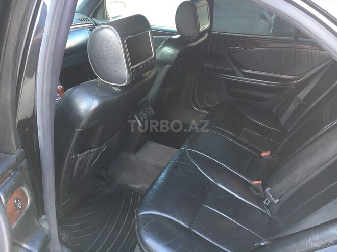 Mercedes E 270 2001, 330,000 km - 2.7 l - Bakı