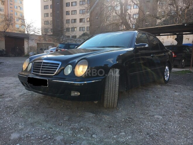 Mercedes E 270 2001, 330,000 km - 2.7 l - Bakı