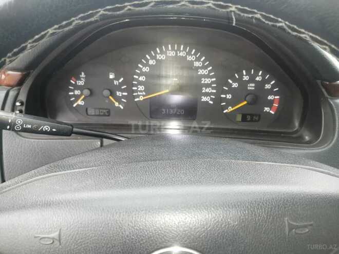 Mercedes E 240 2001, 313,720 km - 2.4 l - Goranboy