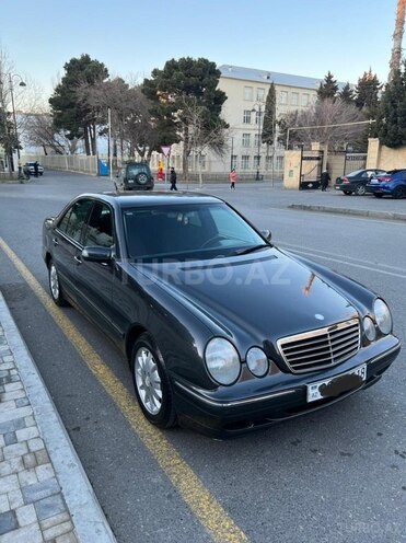 Mercedes E 220 2001, 400,000 km - 2.2 l - Bakı
