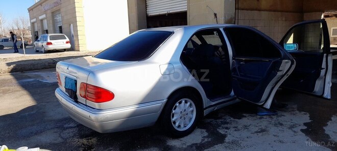Mercedes E 230 1997, 469,303 km - 2.3 l - Kürdəmir