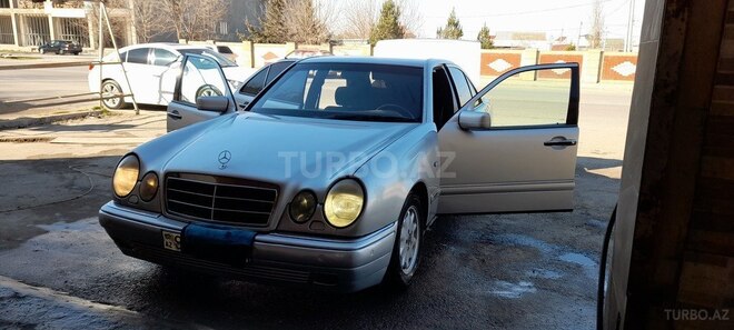 Mercedes E 230 1997, 469,303 km - 2.3 l - Kürdəmir