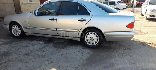 Mercedes E 230 1997, 469,303 km - 2.3 l - Kürdəmir