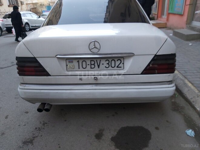 Mercedes E 300 1994, 450,000 km - 3.0 l - Bakı