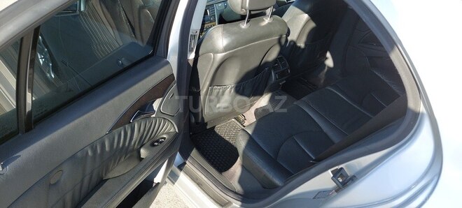 Mercedes E 320 2002, 305,777 km - 3.2 l - Xudat