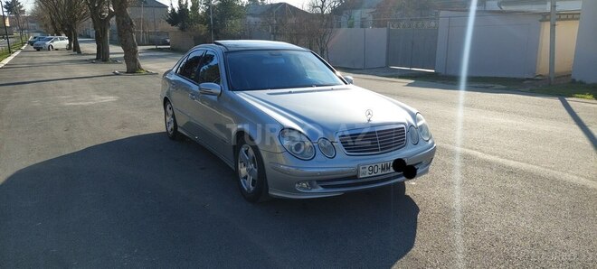 Mercedes E 320 2002, 305,777 km - 3.2 l - Xudat