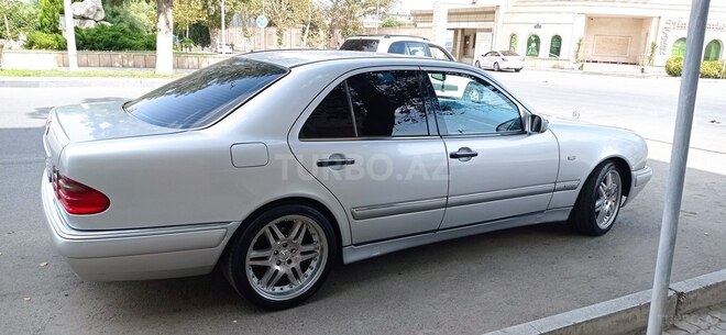 Mercedes E 240 1999, 210,000 km - 2.4 l - Gəncə